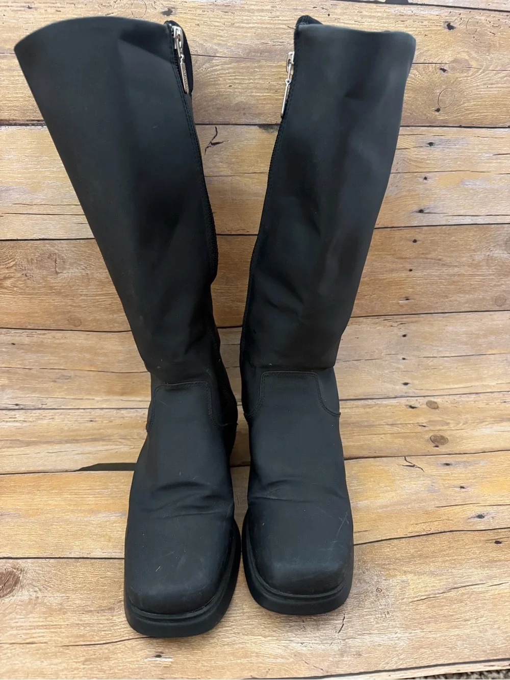 Aigner Ice Cap Black Boots | Women’s 8